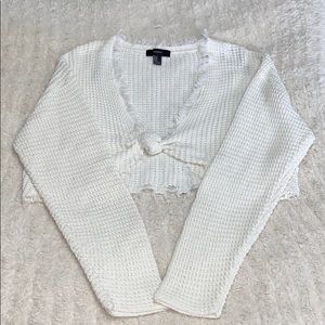 Forever 21 Cropped long sleeve sweater. Size M